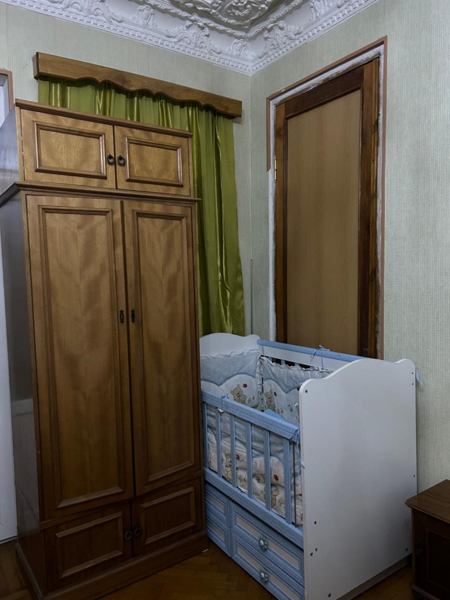 Friends House Hotel Koetaisi Buitenkant foto